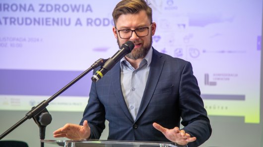 Zdjęcie przedstawiające Mirosława Gumularza Przewodniczącego Społecznego Zespołu Ekspertów przy PUODO