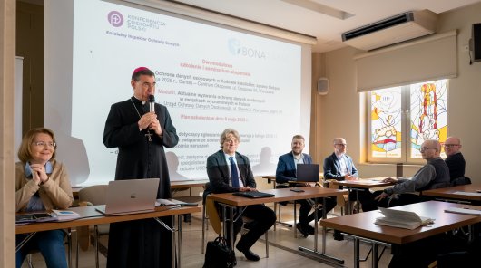 Zdjęcie ze szkolenia dla Inspektorów Ochrony Danych, zorganizowane przez Kościelnego Inspektora Ochrony Danych i Fundację Konferencji Episkopatu Polski Bona Fama we współpracy z Prezesem Urzędu Ochrony Danych Osobowych