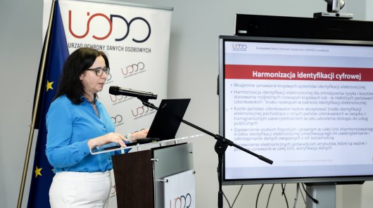 Zdjęcie z seminarium on-line pt. „Europejskie Ramy Cyfrowej Tożsamości (eIDAS2) w praktyce – nowe możliwości identyfikacji i uwierzytelniania w służbie ochrony danych. Korzyści i potencjał rozwoju dla biznesu i sektora publicznego”