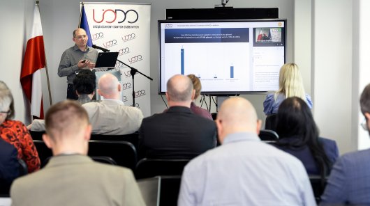 Zdjęcie z seminarium on-line pt. „Europejskie Ramy Cyfrowej Tożsamości (eIDAS2) w praktyce – nowe możliwości identyfikacji i uwierzytelniania w służbie ochrony danych. Korzyści i potencjał rozwoju dla biznesu i sektora publicznego”