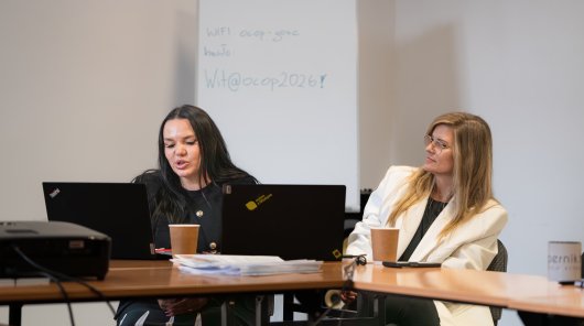 Zdjęcie z ogólnopolskiej inicjatywy „UODO rusza w kraj”, której celem jest wzmacnianie świadomości społecznej w zakresie ochrony danych osobowych i odpowiedzialnego korzystania z nowych technologii.