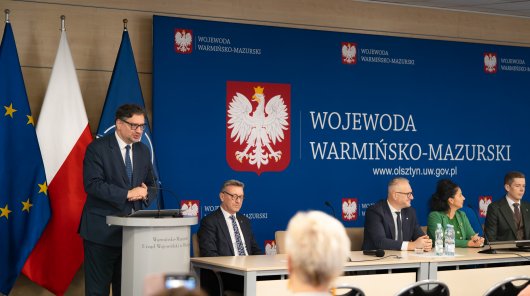 Zdjęcie z ogólnopolskiej inicjatywy „UODO rusza w kraj”, której celem jest wzmacnianie świadomości społecznej w zakresie ochrony danych osobowych i odpowiedzialnego korzystania z nowych technologii.