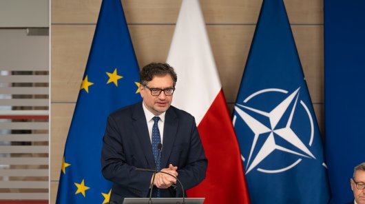 Zdjęcie z ogólnopolskiej inicjatywy „UODO rusza w kraj”, której celem jest wzmacnianie świadomości społecznej w zakresie ochrony danych osobowych i odpowiedzialnego korzystania z nowych technologii.