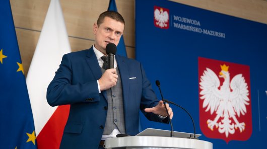 Zdjęcie z ogólnopolskiej inicjatywy „UODO rusza w kraj”, której celem jest wzmacnianie świadomości społecznej w zakresie ochrony danych osobowych i odpowiedzialnego korzystania z nowych technologii.