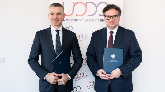 Zdjęcie - Mirosław Wróblewski, prezes Urzędu Ochrony Danych Osobowych oraz Przemysław Rosati, prezes Naczelnej Rady Adwokackiej podpisali porozumienie o współpracy pomiędzy UODO a NRA