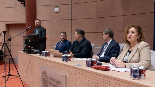 Zdjęcie z IV konferencji naukowej „Bezpieczeństwo informacji w organizacji i jej zasobów”