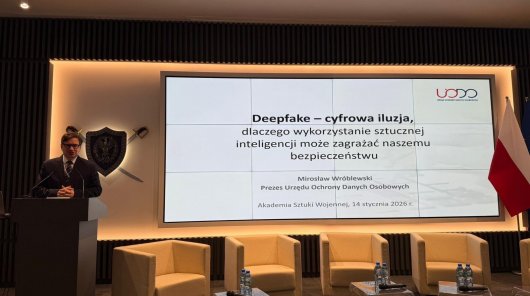 Prezes Mirosław Wróblewski podczas wykładu